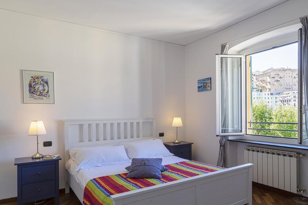 Colore E Stile Nel Centro Di Genova By Wonderful Italy Apartment Luaran gambar